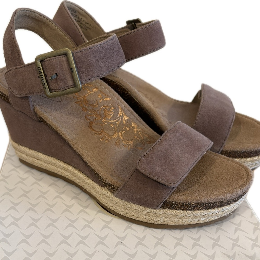 Aetrex Sydney memory foam cushioning espadrille Wedge Sandals genuine leather